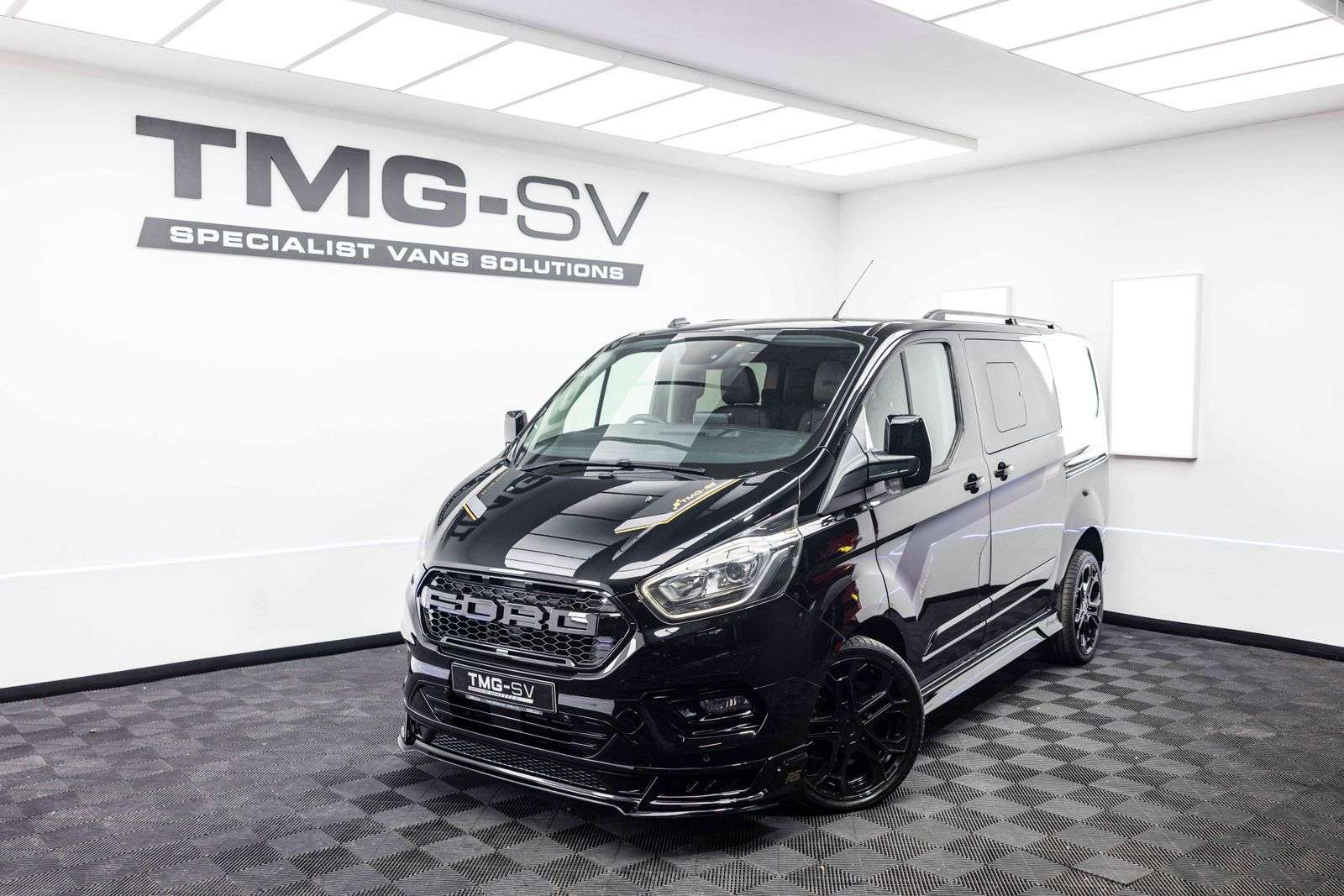 A 2020 FORD TRANSIT CUSTOM 2.0 300 TRANSIT CUSTOM Limited Crew Van Double Cab 5dr Diesel Manual L1 H1 Euro 6 6 SEAT 170PS TMG RS SPORT A 2020 FORD TRANSIT CUSTOM 2.0 300 TRANSIT CUSTOM Limited Crew Van Double Cab 5dr Diesel Manual L1 H1 Euro 6 6 SEAT 170PS TMG RS SPORT