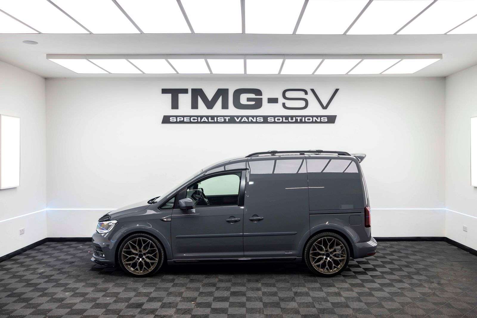 A 2017 VOLKSWAGEN CADDY 2.0 TDI TMG R CADDY Tech Highline Panel Van 5dr Diesel DSG SWB DSG A 2017 VOLKSWAGEN CADDY 2.0 TDI TMG R CADDY Tech Highline Panel Van 5dr Diesel DSG SWB DSG