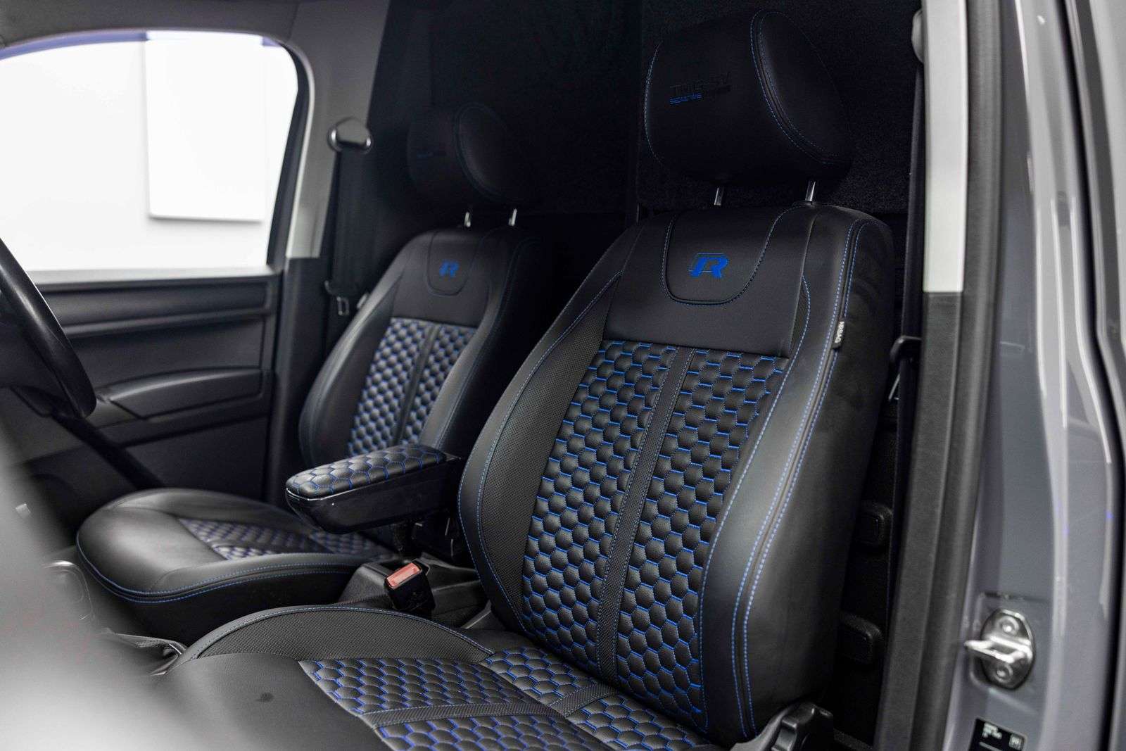 A 2018 VOLKSWAGEN CADDY 2.0 TDI caddy TMG R C20 BlueMotion Tech Trendline Panel Van 5dr Diesel DSG SWB Euro 6 180PS A 2018 VOLKSWAGEN CADDY 2.0 TDI caddy TMG R C20 BlueMotion Tech Trendline Panel Van 5dr Diesel DSG SWB Euro 6 180PS