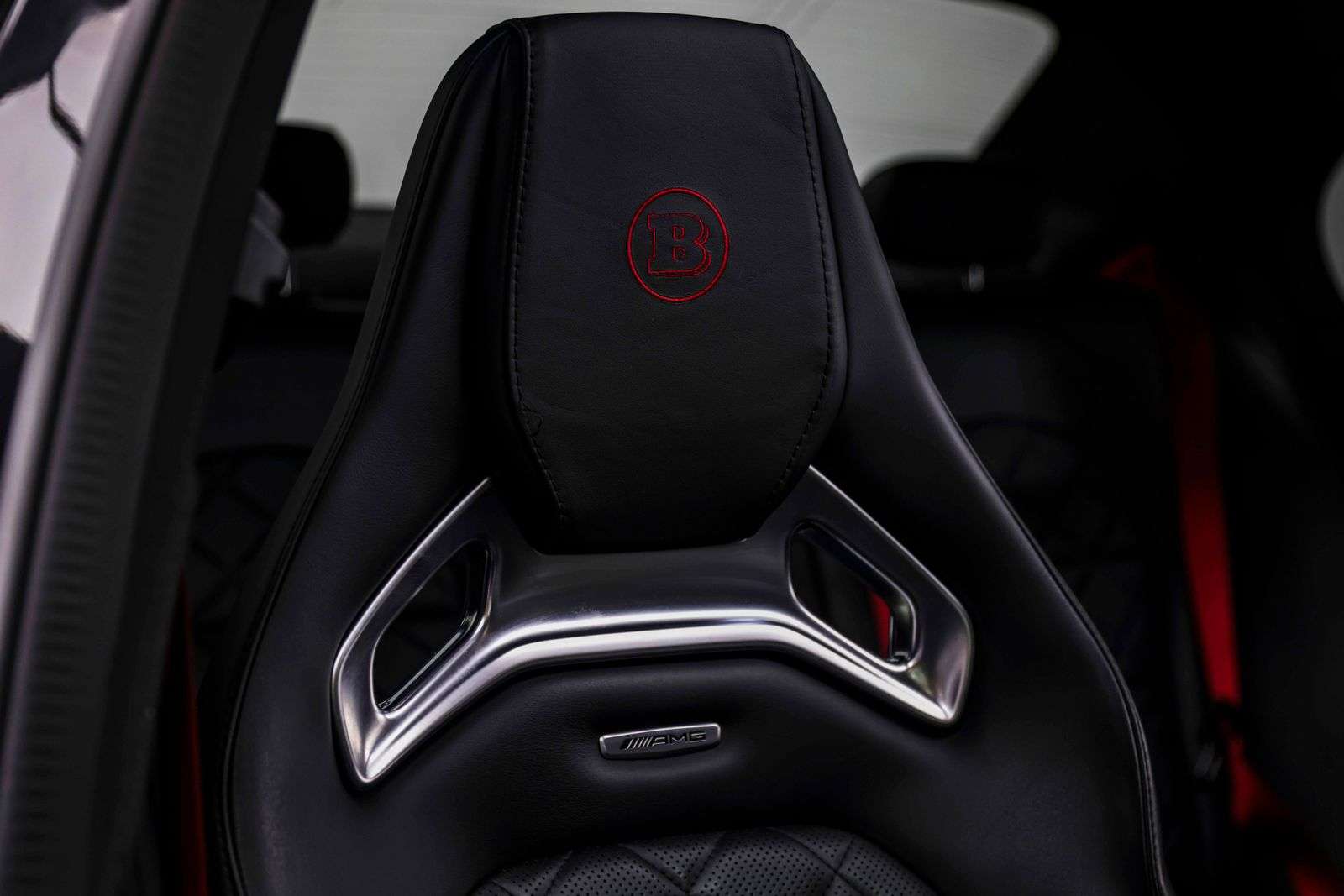 A 2016 MERCEDES-BENZ C CLASS 4.0 C63 V8 BiTurbo AMG S Edition 1 Saloon 4dr Petrol BRABUS 700 A 2016 MERCEDES-BENZ C CLASS 4.0 C63 V8 BiTurbo AMG S Edition 1 Saloon 4dr Petrol BRABUS 700