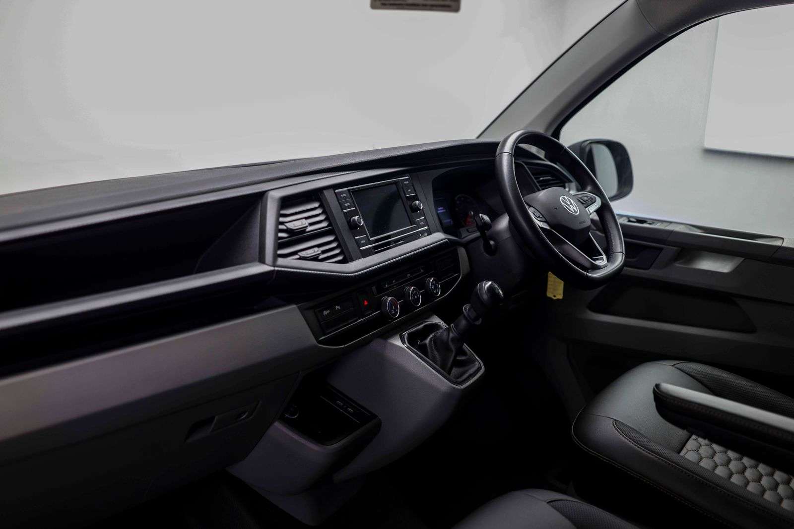 2024 VOLKSWAGEN TRANSPORTER 2024 VOLKSWAGEN TRANSPORTER