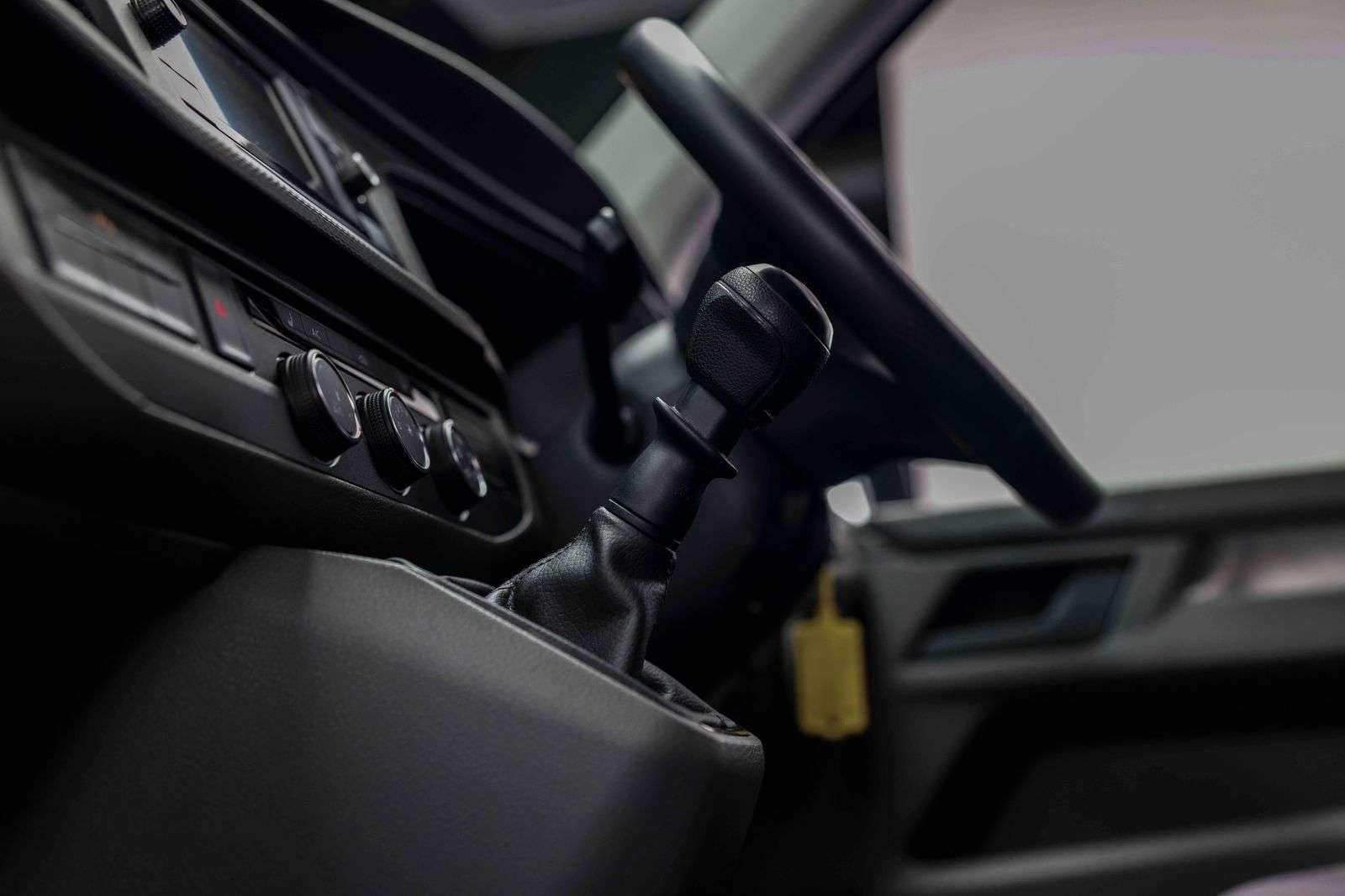 2024 VOLKSWAGEN TRANSPORTER 2024 VOLKSWAGEN TRANSPORTER