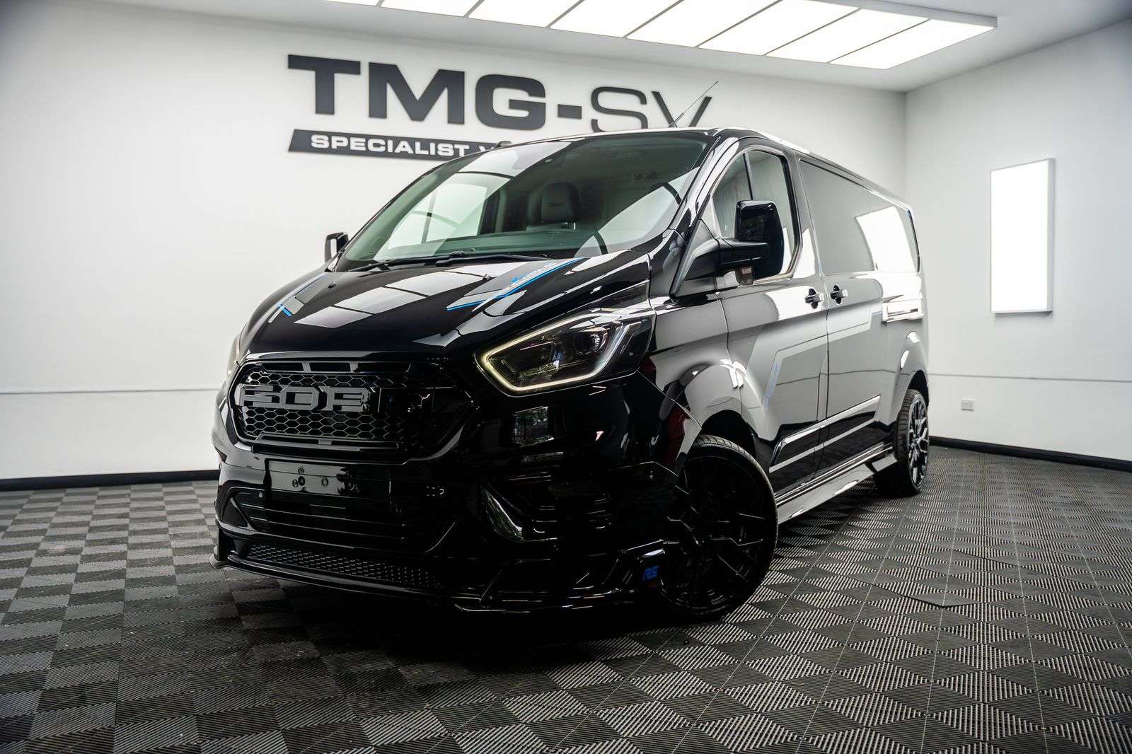 A 2019 FORD TRANSIT CUSTOM 2.0 300 ransit custim rs sport Limited Panel Van 5dr Diesel Manual L2 H1 Euro 6 (s/s) (130 ps) A 2019 FORD TRANSIT CUSTOM 2.0 300 ransit custim rs sport Limited Panel Van 5dr Diesel Manual L2 H1 Euro 6 (s/s) (130 ps)