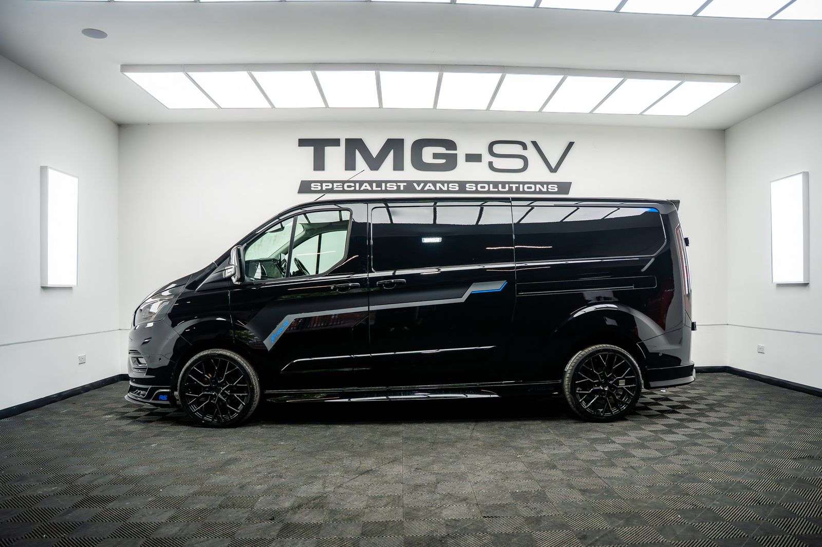 A 2019 FORD TRANSIT CUSTOM 2.0 300 ransit custim rs sport Limited Panel Van 5dr Diesel Manual L2 H1 Euro 6 (s/s) (130 ps) A 2019 FORD TRANSIT CUSTOM 2.0 300 ransit custim rs sport Limited Panel Van 5dr Diesel Manual L2 H1 Euro 6 (s/s) (130 ps)