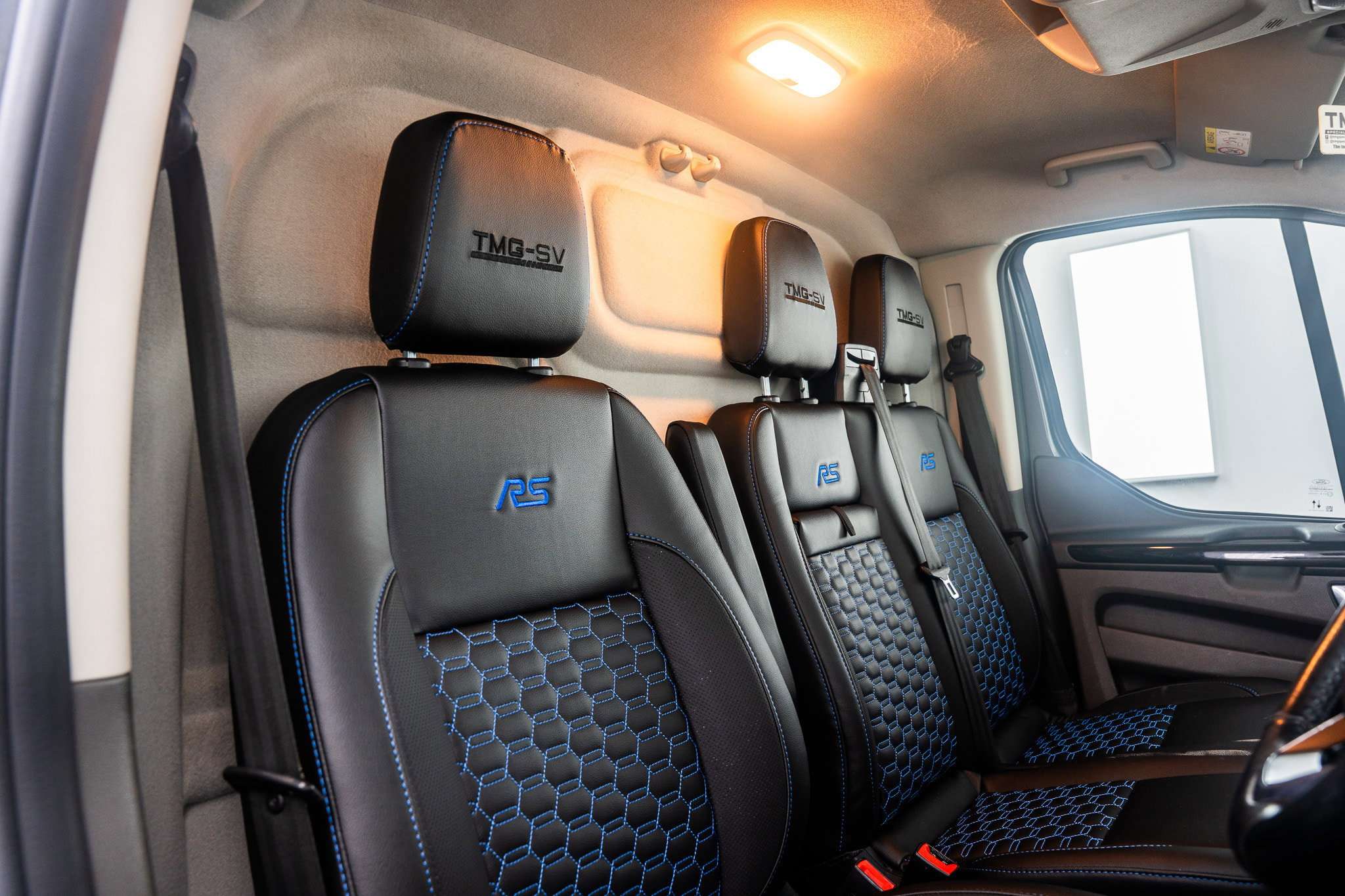 A 2022 FORD TRANSIT CUSTOM 2.0 TRANSIT CUSTOM Limited Panel Van 5dr Diesel Manual L1 H1 Euro 6 RS SPORT A 2022 FORD TRANSIT CUSTOM 2.0 TRANSIT CUSTOM Limited Panel Van 5dr Diesel Manual L1 H1 Euro 6 RS SPORT
