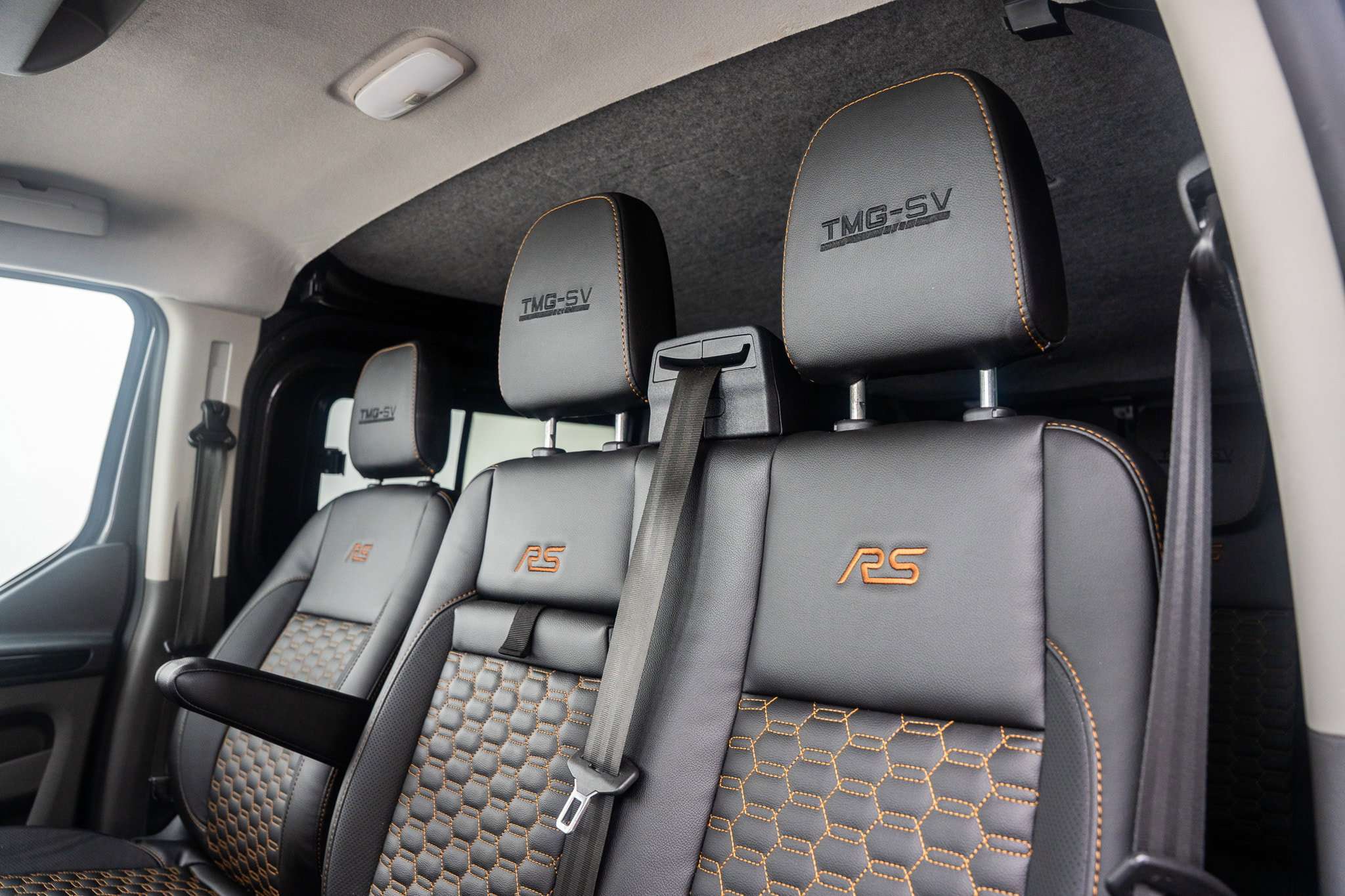 A 2022 FORD TRANSIT CUSTOM 2.0 TRANSIT CUSTOM EcoBlue Limited KOMBI VAN 5dr Diesel Auto L1 H1 Euro 6 RS SPORT A 2022 FORD TRANSIT CUSTOM 2.0 TRANSIT CUSTOM EcoBlue Limited KOMBI VAN 5dr Diesel Auto L1 H1 Euro 6 RS SPORT