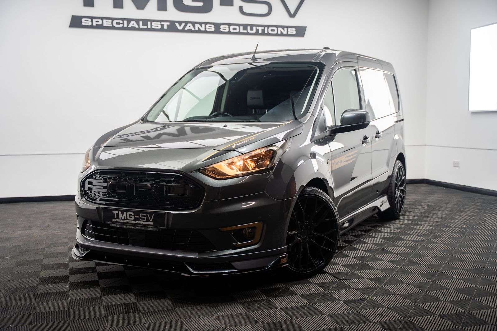 A 2019 FORD TRANSIT CONNECT 1.5 200 EcoBlue Limited Panel Van 5dr Diesel Manual L1 Euro 6 (s/s) (120 ps) A 2019 FORD TRANSIT CONNECT 1.5 200 EcoBlue Limited Panel Van 5dr Diesel Manual L1 Euro 6 (s/s) (120 ps)