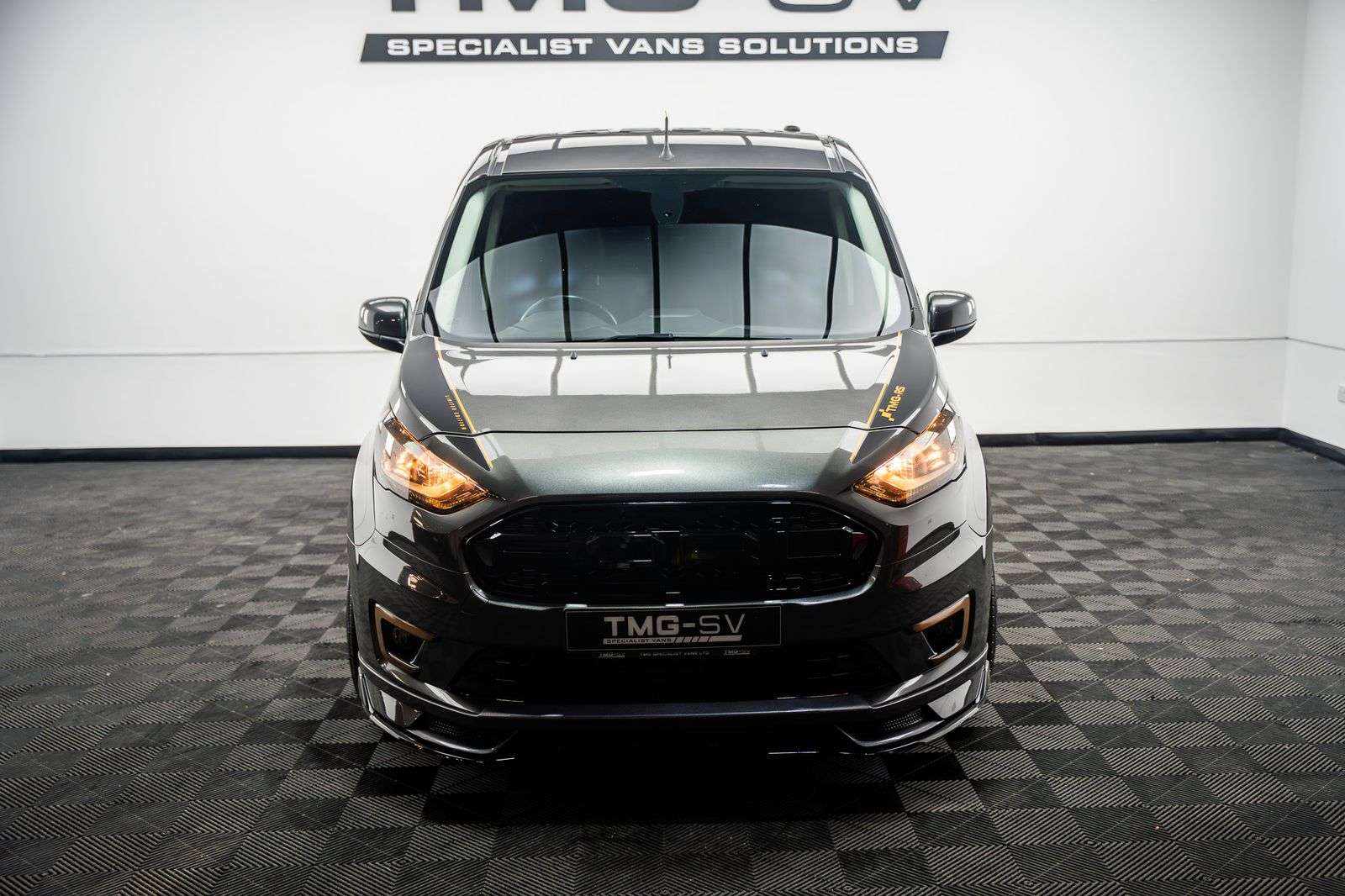 A 2019 FORD TRANSIT CONNECT 1.5 200 EcoBlue Limited Panel Van 5dr Diesel Manual L1 Euro 6 (s/s) (120 ps) A 2019 FORD TRANSIT CONNECT 1.5 200 EcoBlue Limited Panel Van 5dr Diesel Manual L1 Euro 6 (s/s) (120 ps)