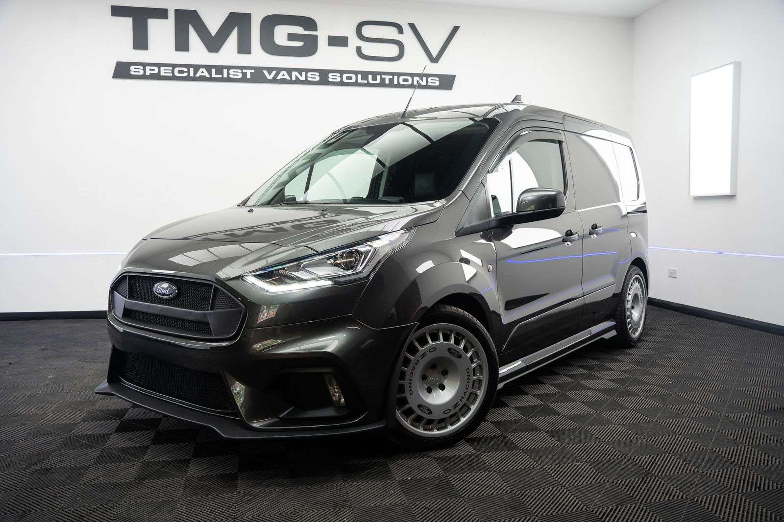 A 2018 FORD TRANSIT CONNECT 1.5 200 CONNECT Limited Panel Van 5dr Diesel Manual L1 5 SEAT KOMBI MS-RT A 2018 FORD TRANSIT CONNECT 1.5 200 CONNECT Limited Panel Van 5dr Diesel Manual L1 5 SEAT KOMBI MS-RT