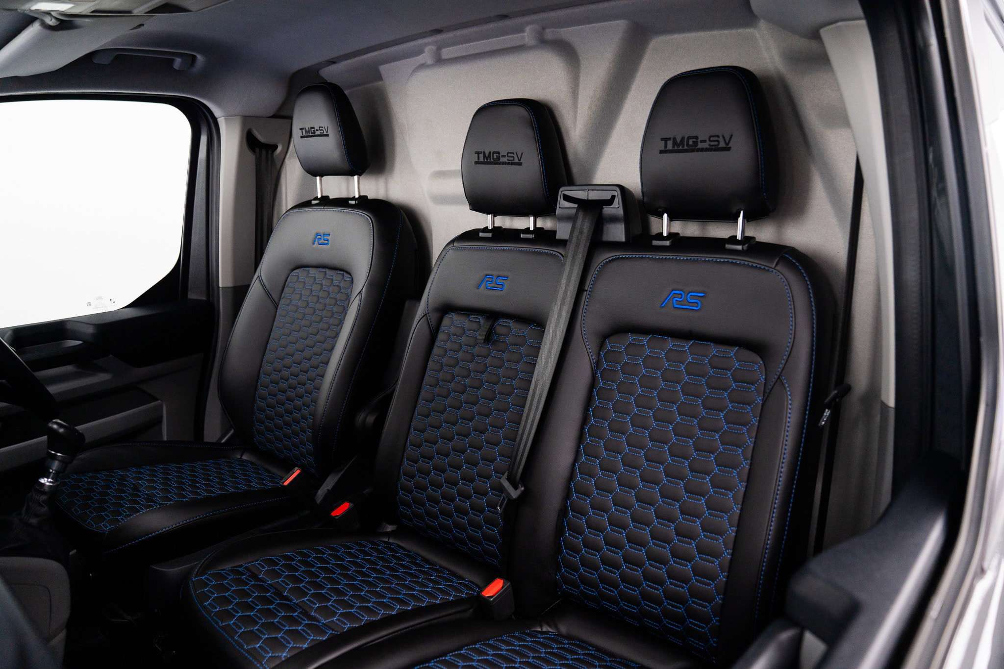 A 2024 FORD TRANSIT CUSTOM 2.0 300 EcoBlue Limited Panel Van 5dr Diesel Manual L1 H1 Euro 6 (s/s) (136 ps) RS SPORT A 2024 FORD TRANSIT CUSTOM 2.0 300 EcoBlue Limited Panel Van 5dr Diesel Manual L1 H1 Euro 6 (s/s) (136 ps) RS SPORT