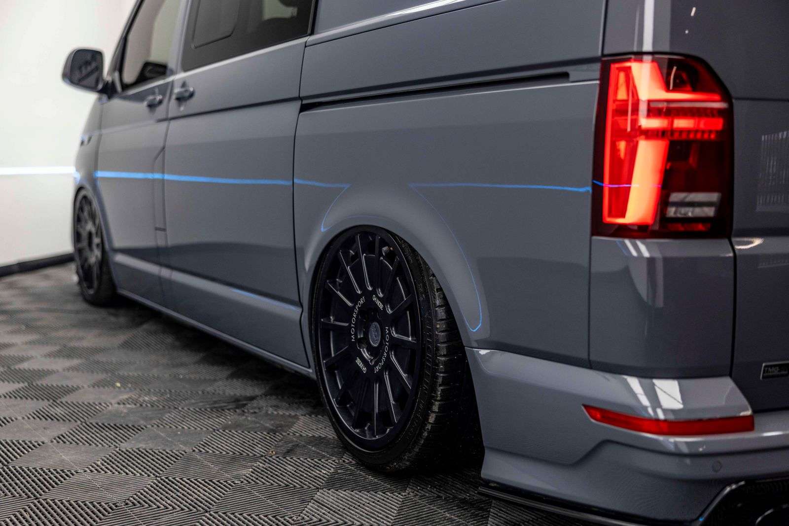 A 2024 VOLKSWAGEN TRANSPORTER 2.0 TDI T32 Highline Kombi Double Cab 5dr Diesel DSG FWD SWB Euro 6 (s/s) (150 ps) A 2024 VOLKSWAGEN TRANSPORTER 2.0 TDI T32 Highline Kombi Double Cab 5dr Diesel DSG FWD SWB Euro 6 (s/s) (150 ps)