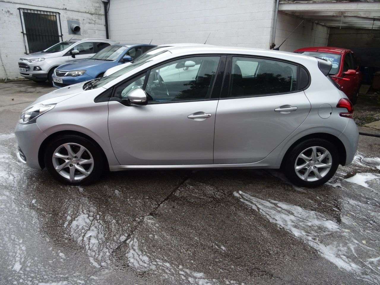 2017 PEUGEOT 208 2017 PEUGEOT 208