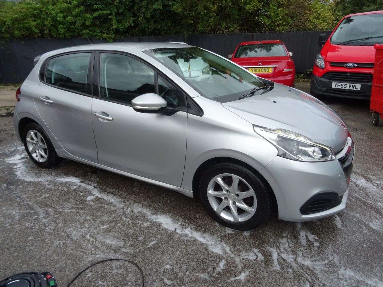 2017 PEUGEOT 208 2017 PEUGEOT 208