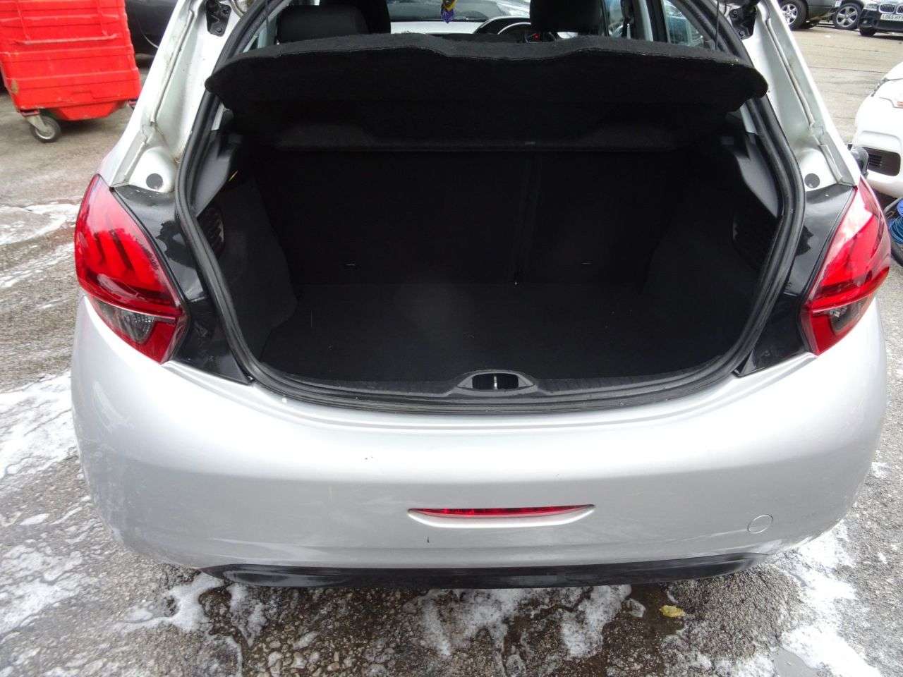 2017 PEUGEOT 208 2017 PEUGEOT 208