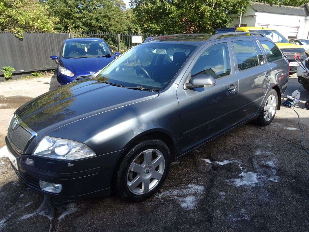 A 2008 SKODA OCTAVIA 2.0 TDI Elegance Estate 5dr Diesel Manual Euro 4 (140 ps) very economicali A 2008 SKODA OCTAVIA 2.0 TDI Elegance Estate 5dr Diesel Manual Euro 4 (140 ps) very economicali