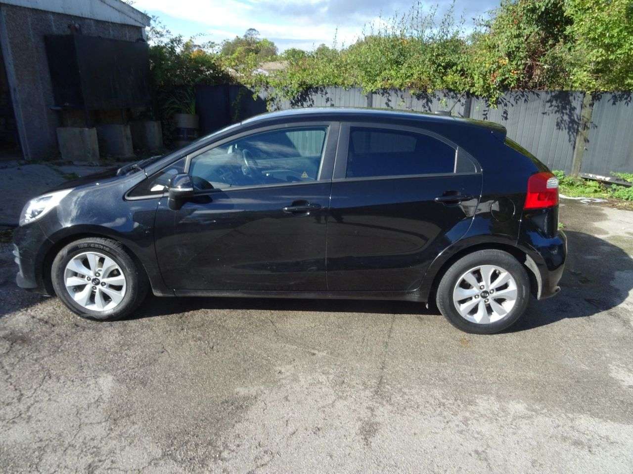 2016 KIA RIO 2016 KIA RIO