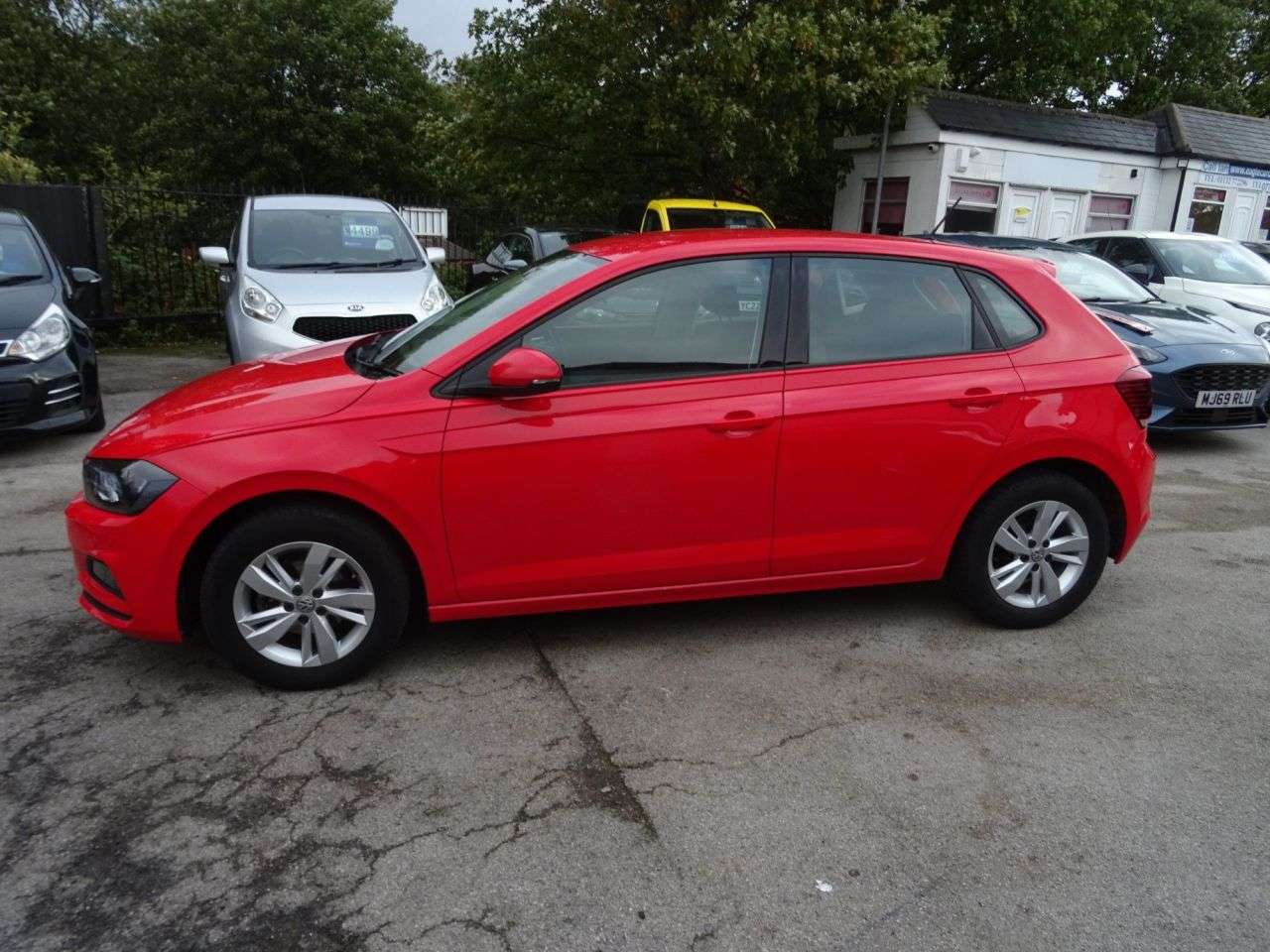 2019 VOLKSWAGEN POLO 2019 VOLKSWAGEN POLO