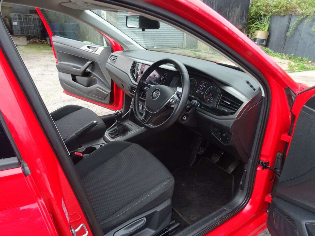 2019 VOLKSWAGEN POLO 2019 VOLKSWAGEN POLO