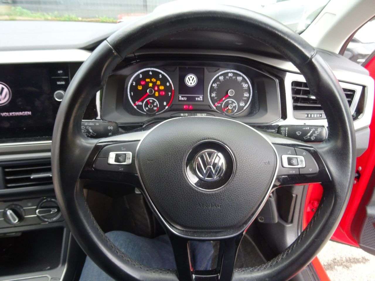 2019 VOLKSWAGEN POLO 2019 VOLKSWAGEN POLO