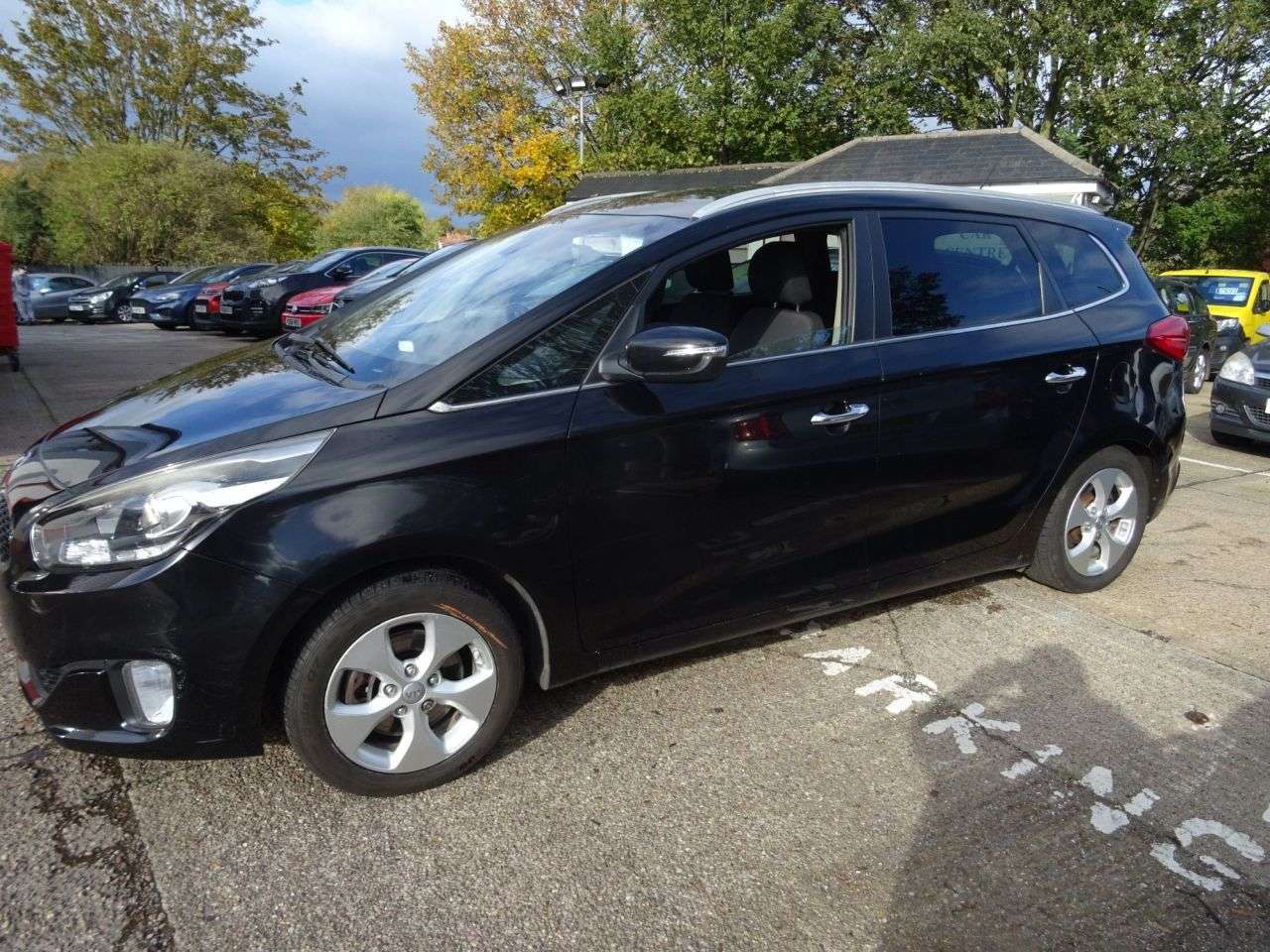 2014 KIA CARENS 2014 KIA CARENS