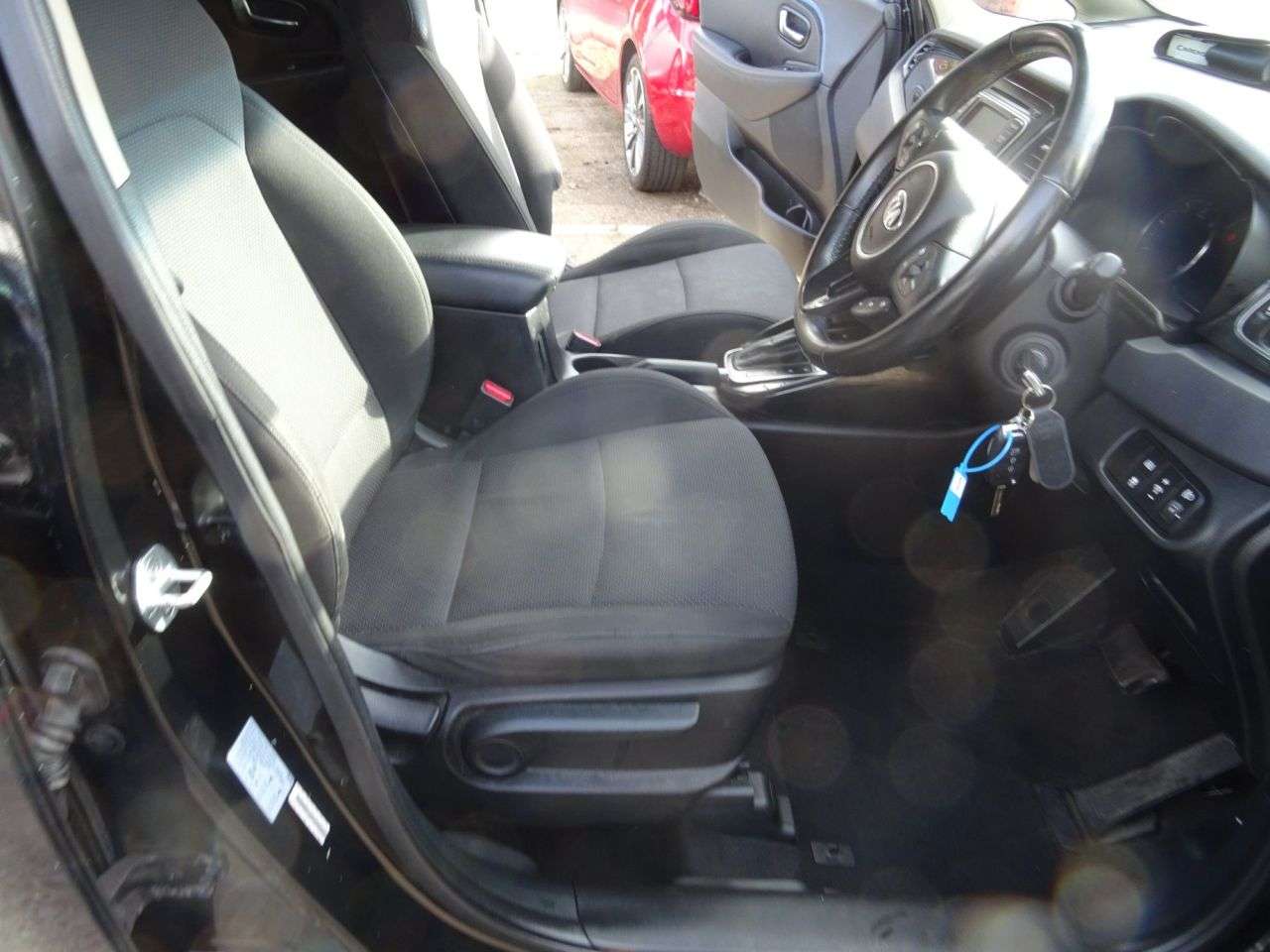 2014 KIA CARENS 2014 KIA CARENS