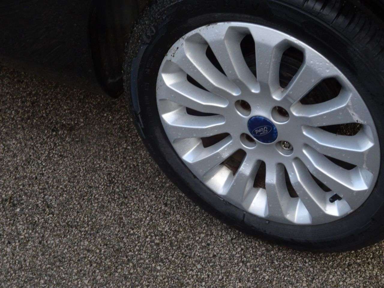 2013 FORD KA 2013 FORD KA