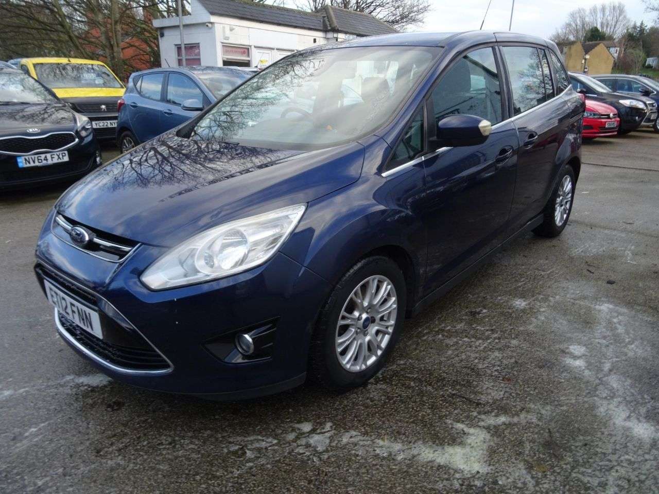 A 2012 FORD GRAND C-MAX 2.0 TDCi Titanium MPV 5dr Diesel Powershift Euro 5 (140 ps) DRIVES GREAT RA A 2012 FORD GRAND C-MAX 2.0 TDCi Titanium MPV 5dr Diesel Powershift Euro 5 (140 ps) DRIVES GREAT RA