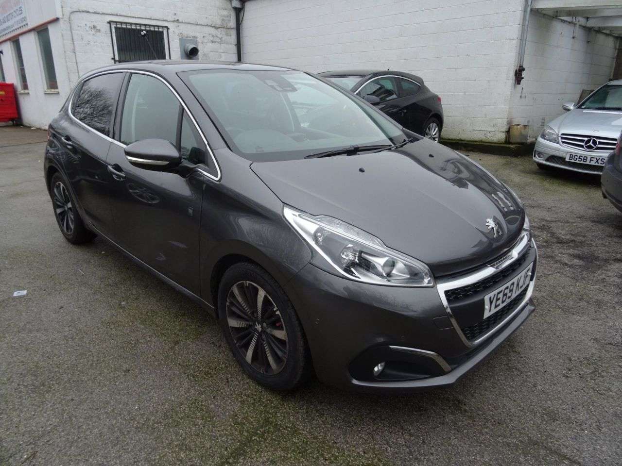 2019 PEUGEOT 208 2019 PEUGEOT 208