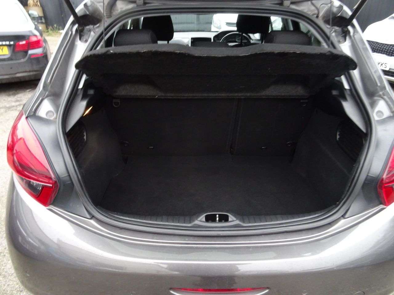 2019 PEUGEOT 208 2019 PEUGEOT 208