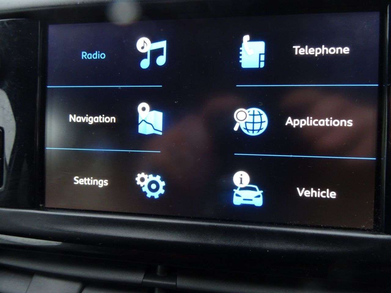 2019 PEUGEOT 208 2019 PEUGEOT 208