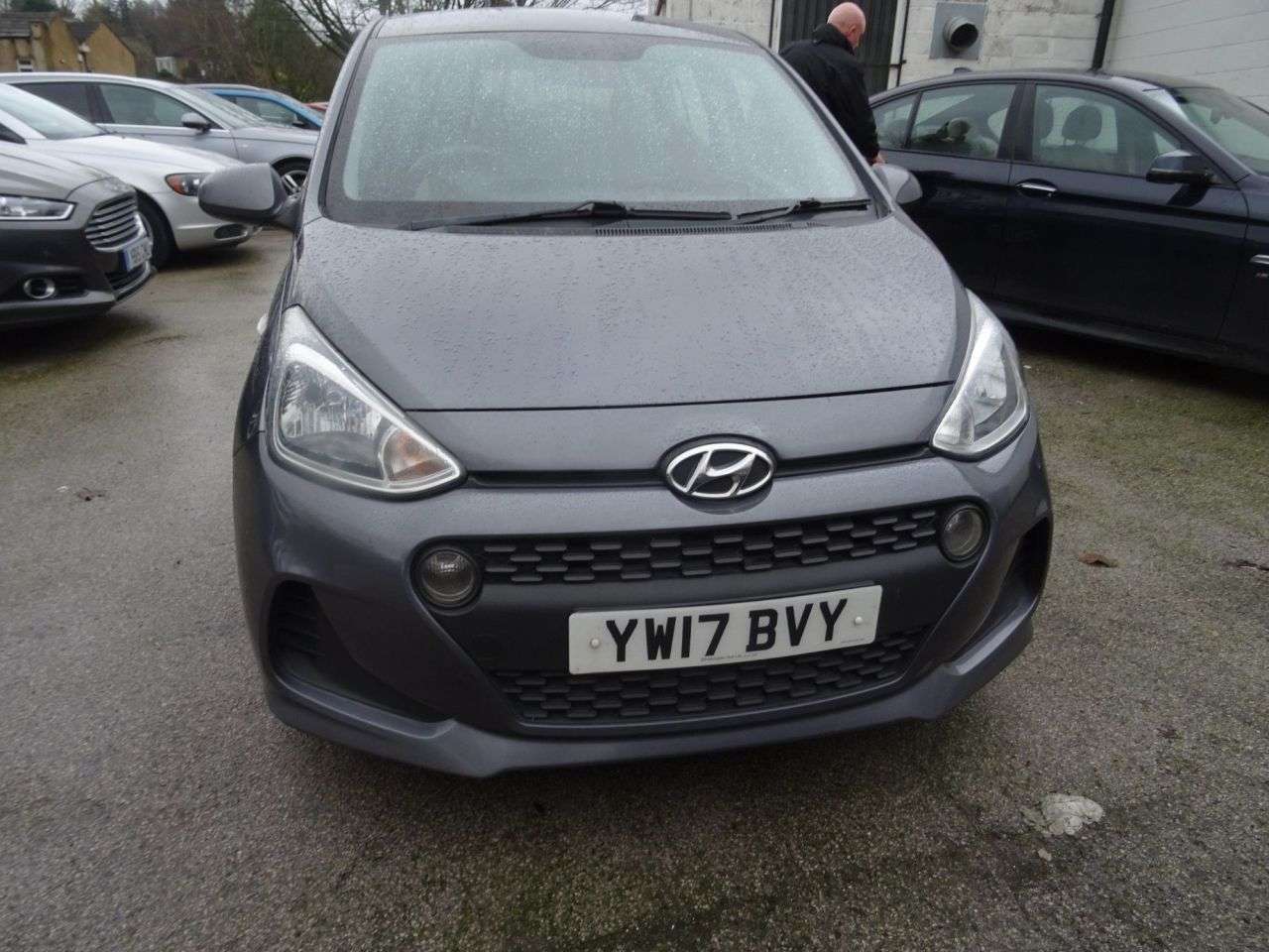 A 2017 HYUNDAI I10 1.2 SE Hatchback 5dr Petrol Manual Euro 6 (87 ps) FULL MOT A 2017 HYUNDAI I10 1.2 SE Hatchback 5dr Petrol Manual Euro 6 (87 ps) FULL MOT