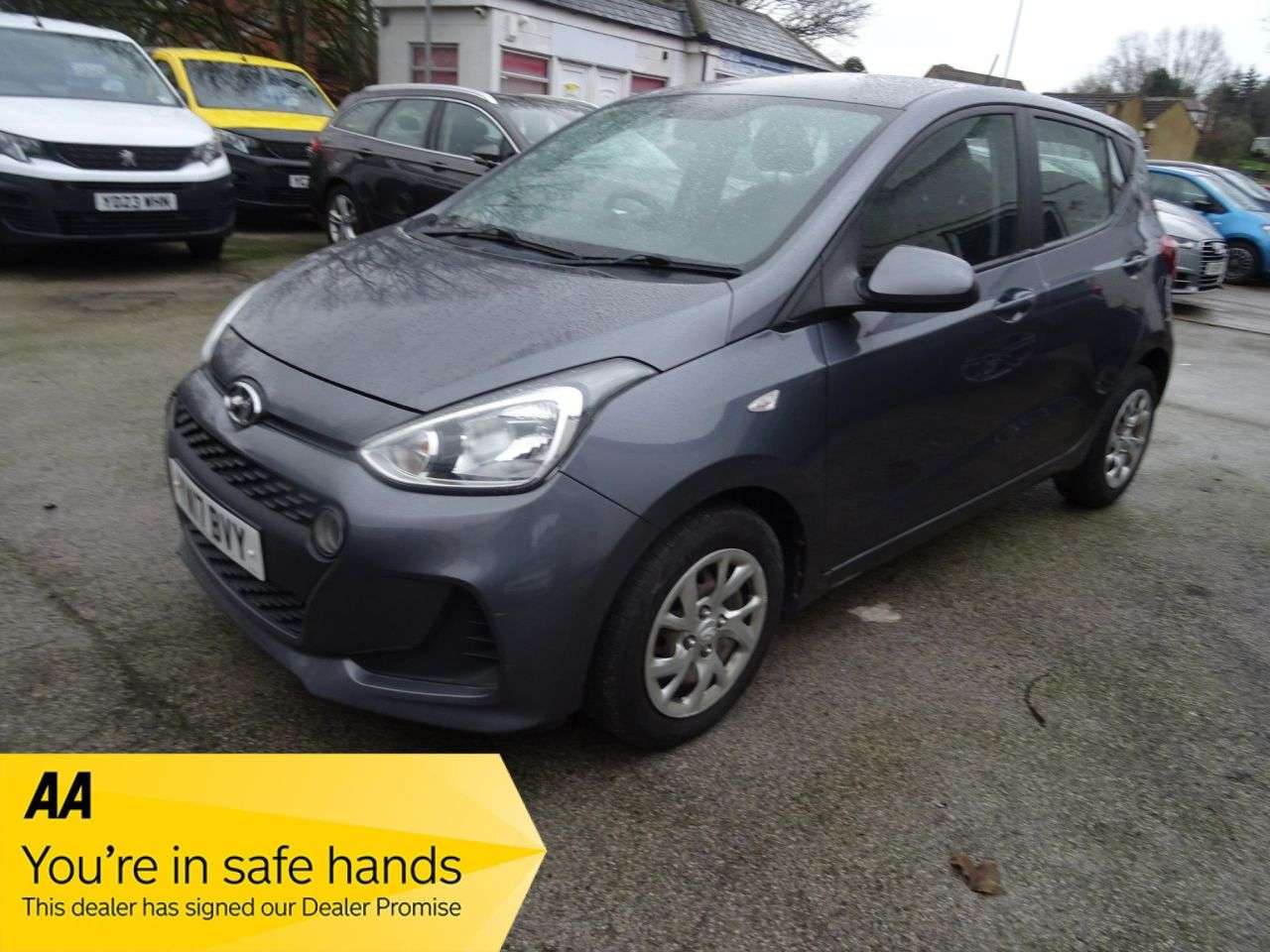 A 2017 HYUNDAI I10 1.2 SE Hatchback 5dr Petrol Manual Euro 6 (87 ps) FULL MOT A 2017 HYUNDAI I10 1.2 SE Hatchback 5dr Petrol Manual Euro 6 (87 ps) FULL MOT