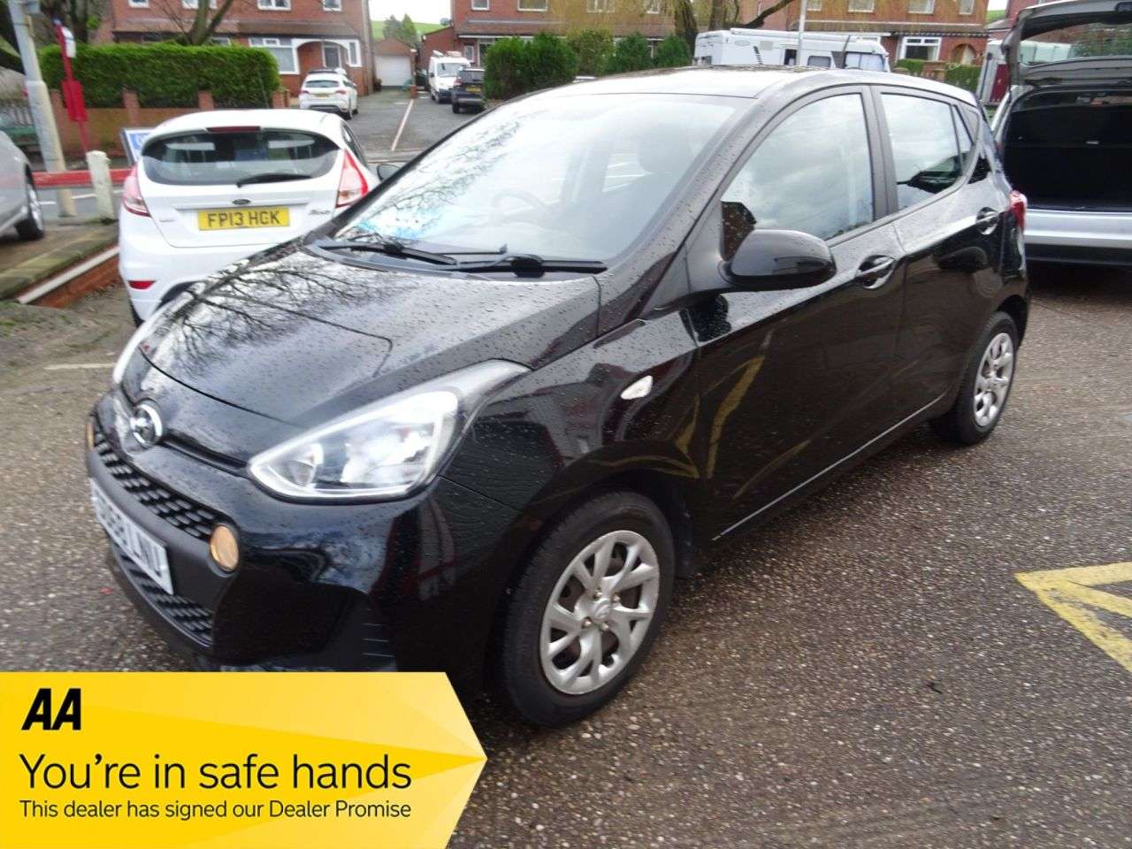 A 2018 HYUNDAI I10 1.0 SE Hatchback 5dr Petrol Manual Euro 6 (67 ps) 1 previous owner A 2018 HYUNDAI I10 1.0 SE Hatchback 5dr Petrol Manual Euro 6 (67 ps) 1 previous owner