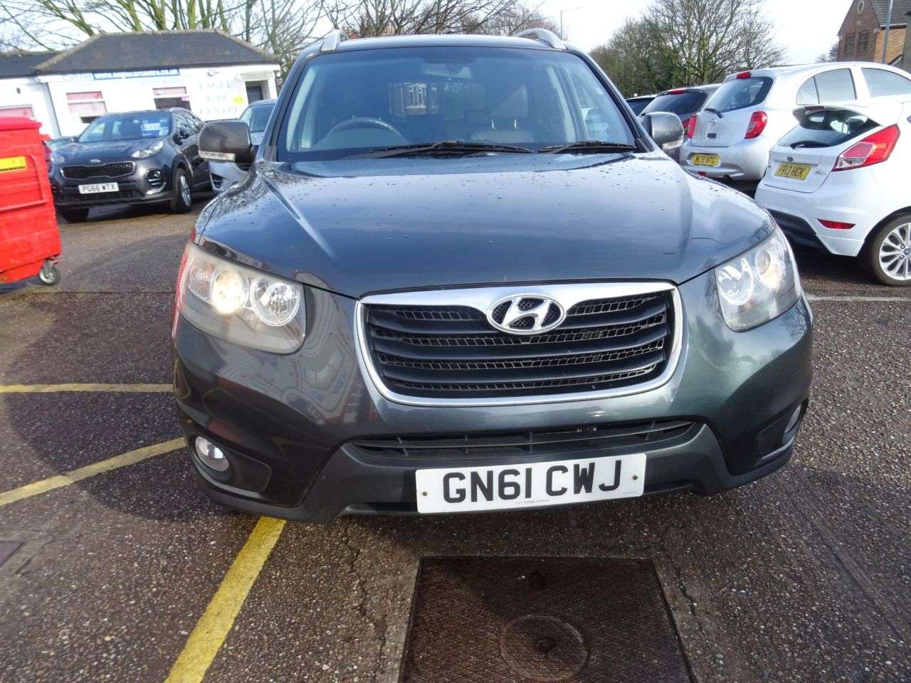 A 2011 HYUNDAI SANTA FE 2.2 CRDi Premium SUV 5dr Diesel Manual 4WD Euro 5 (5 seat) (194 bhp) GREAT A 2011 HYUNDAI SANTA FE 2.2 CRDi Premium SUV 5dr Diesel Manual 4WD Euro 5 (5 seat) (194 bhp) GREAT