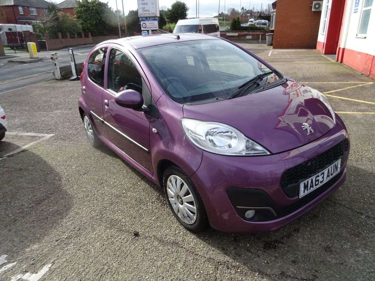 A 2013 PEUGEOT 107 1.0 12V Active Hatchback 5dr Petrol Manual Euro 5 (68 ps) , FULL MOT A 2013 PEUGEOT 107 1.0 12V Active Hatchback 5dr Petrol Manual Euro 5 (68 ps) , FULL MOT