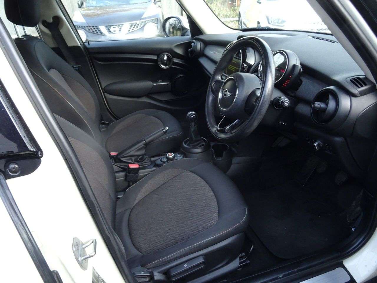 2017 MINI HATCH 2017 MINI HATCH