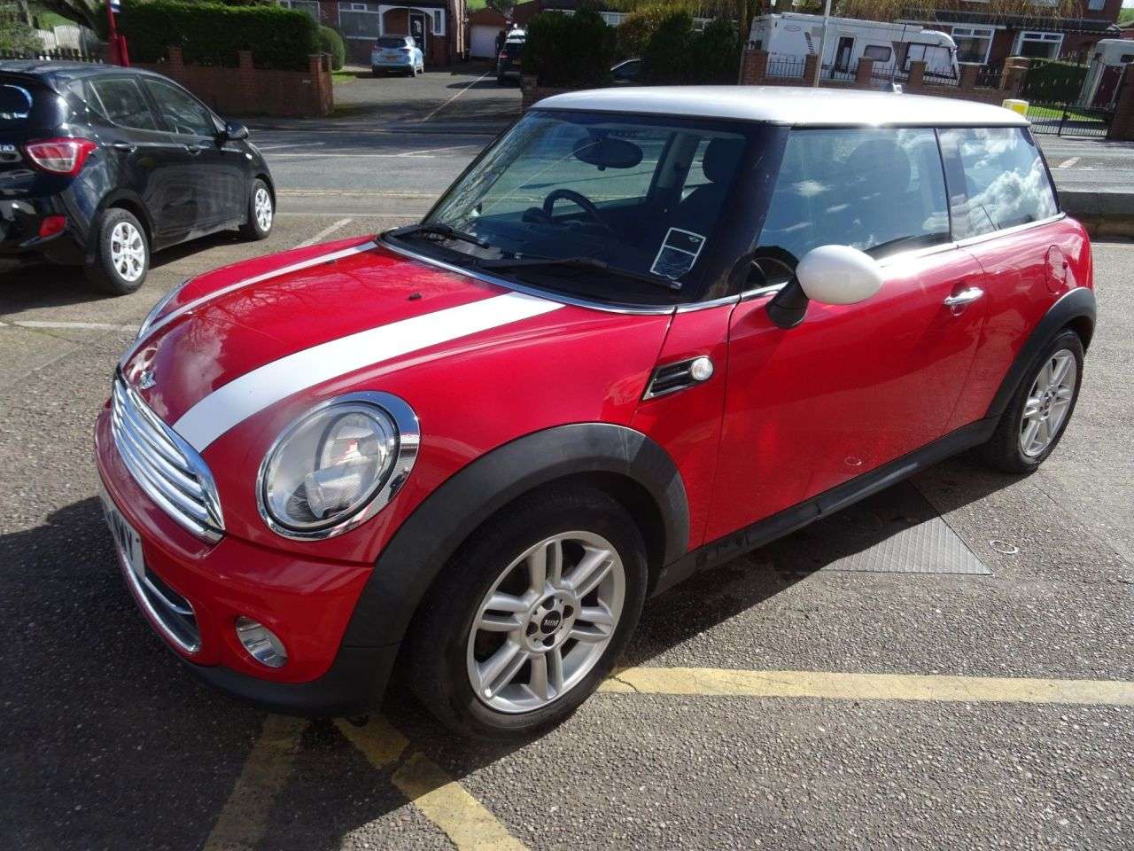 A 2011 MINI HATCH 1.6 Cooper Hatchback 3dr Petrol Manual Euro 5 (s/s) (122 ps) , BEST COLOUR A 2011 MINI HATCH 1.6 Cooper Hatchback 3dr Petrol Manual Euro 5 (s/s) (122 ps) , BEST COLOUR