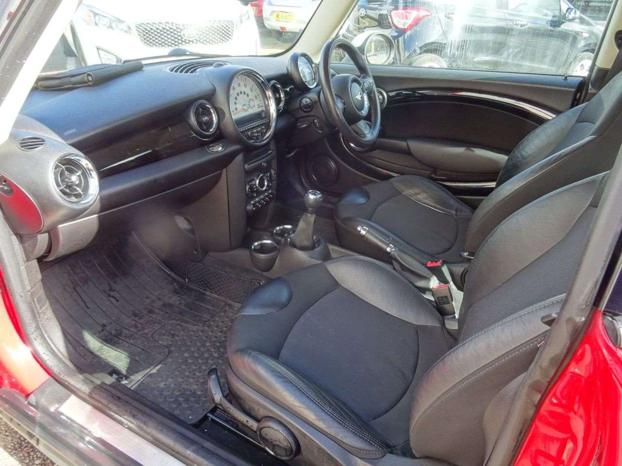 2011 MINI HATCH 2011 MINI HATCH