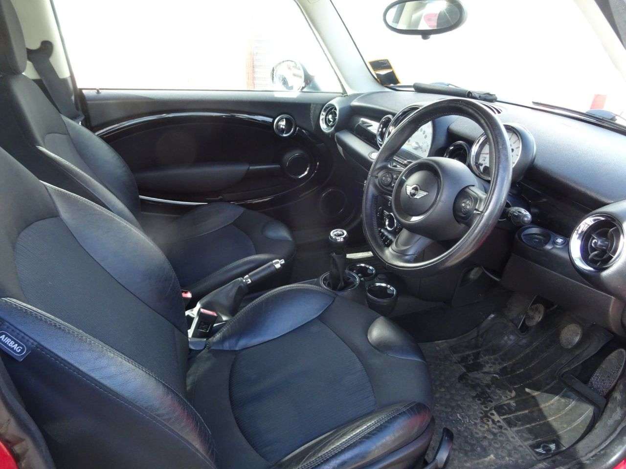 2011 MINI HATCH 2011 MINI HATCH