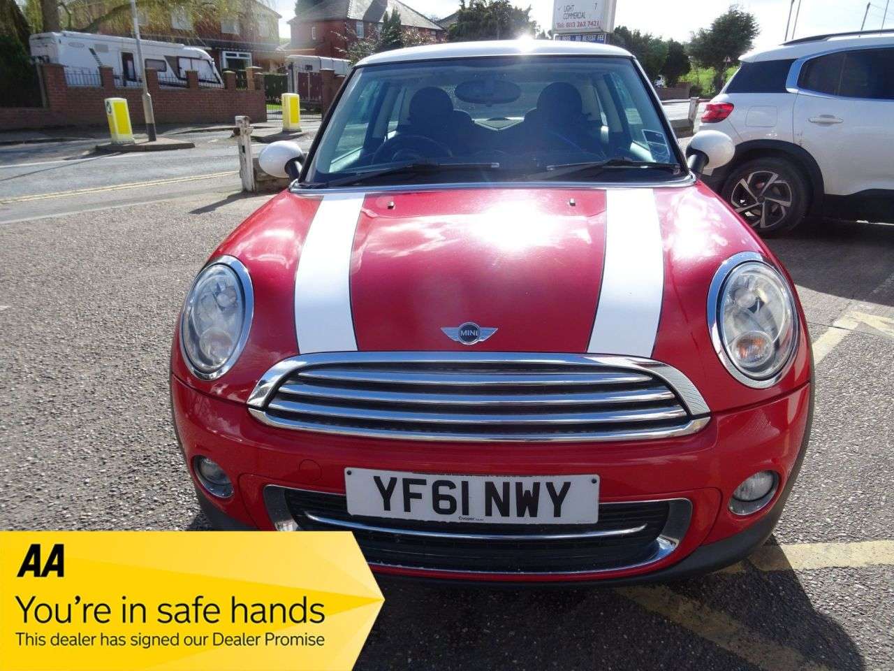 A 2011 MINI HATCH 1.6 Cooper Hatchback 3dr Petrol Manual Euro 5 (s/s) (122 ps) , BEST COLOUR A 2011 MINI HATCH 1.6 Cooper Hatchback 3dr Petrol Manual Euro 5 (s/s) (122 ps) , BEST COLOUR