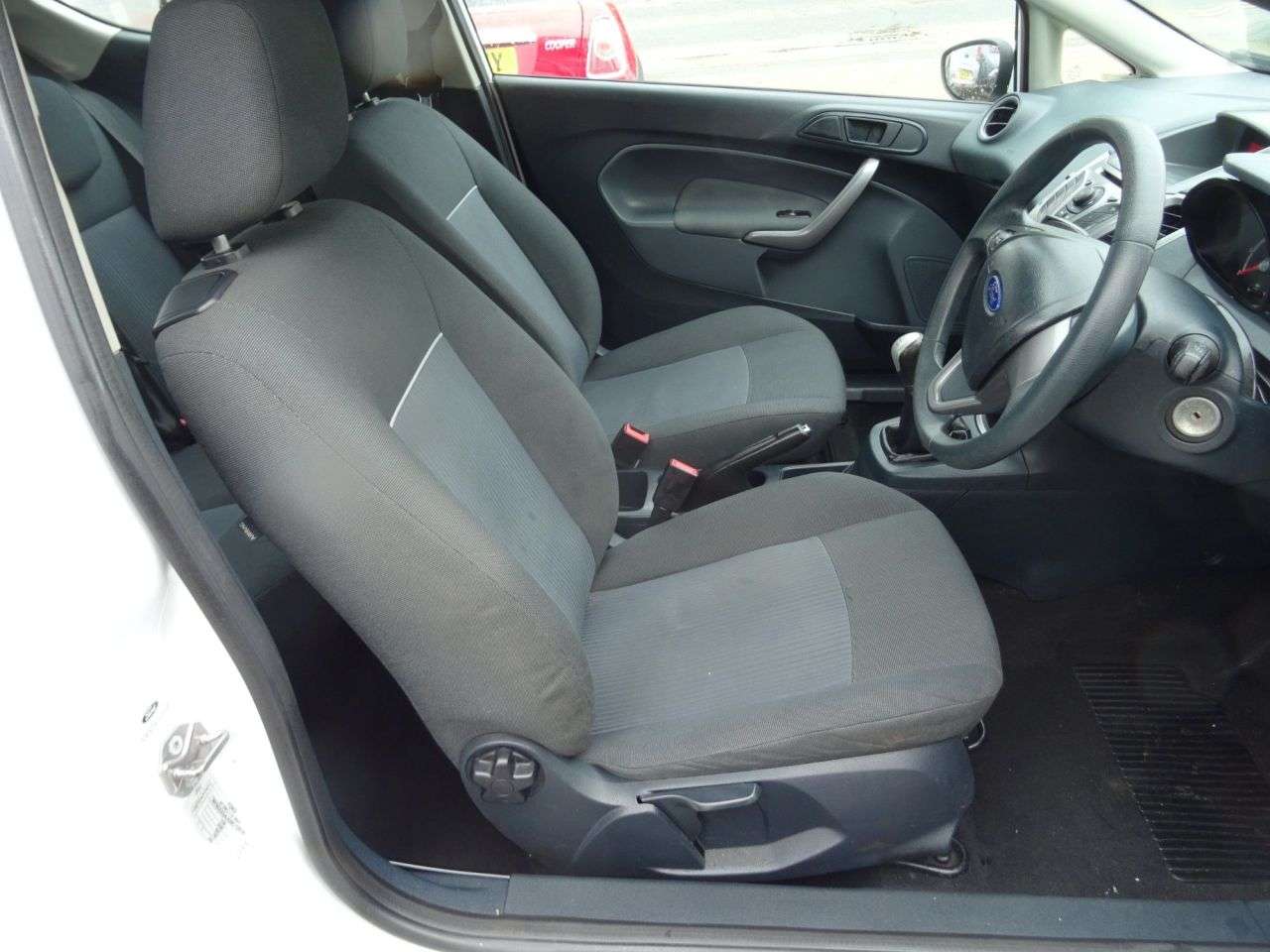 2011 FORD FIESTA 2011 FORD FIESTA