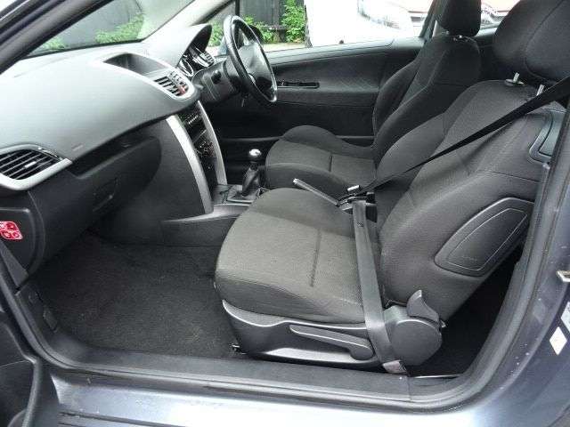 2009 PEUGEOT 207 2009 PEUGEOT 207