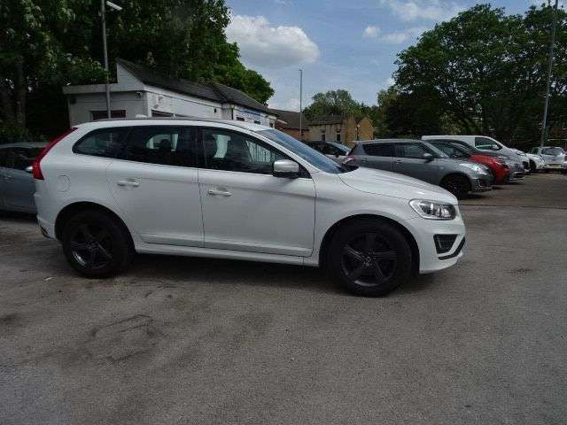 A 2014 VOLVO XC60 2.4 D4 R-Design SUV 5dr Diesel Geartronic AWD Euro 5 (181 ps) cam belt and A 2014 VOLVO XC60 2.4 D4 R-Design SUV 5dr Diesel Geartronic AWD Euro 5 (181 ps) cam belt and