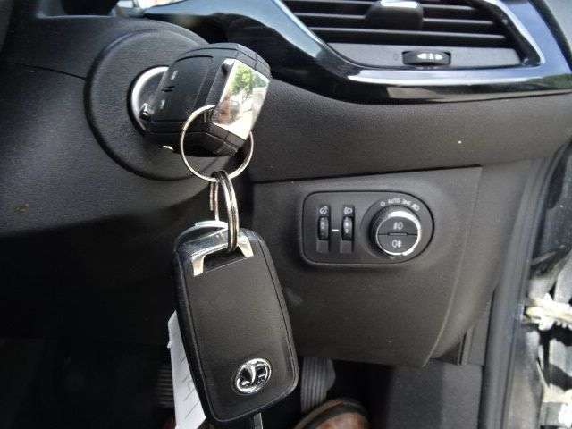 2017 VAUXHALL CORSA 2017 VAUXHALL CORSA