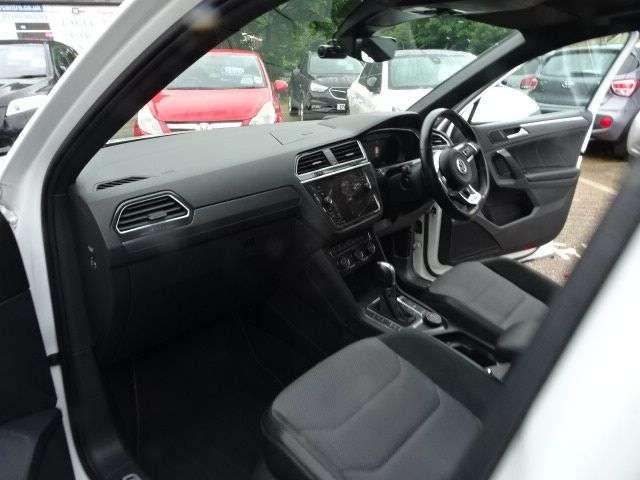 2018 VOLKSWAGEN TIGUAN 2018 VOLKSWAGEN TIGUAN