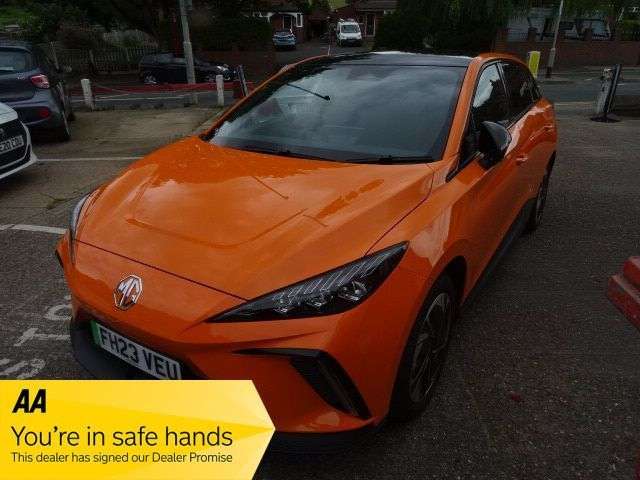 A 2023 MG MG4 64kWh Trophy Long Range Hatchback 5dr Electric Auto (203 ps) A 2023 MG MG4 64kWh Trophy Long Range Hatchback 5dr Electric Auto (203 ps)