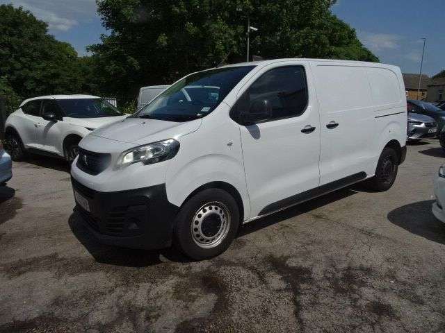 A 2023 PEUGEOT EXPERT 1.5 BlueHDi 1000 Professional Premium + Standard Panel Van 6dr Diesel Manua A 2023 PEUGEOT EXPERT 1.5 BlueHDi 1000 Professional Premium + Standard Panel Van 6dr Diesel Manua