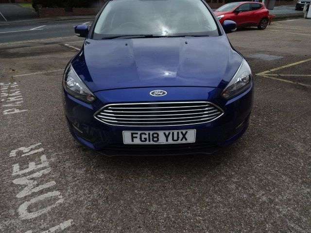A 2018 FORD FOCUS 1.0T EcoBoost Zetec Edition Hatchback 5dr Petrol Manual Euro 6 (s/s) (125 p A 2018 FORD FOCUS 1.0T EcoBoost Zetec Edition Hatchback 5dr Petrol Manual Euro 6 (s/s) (125 p