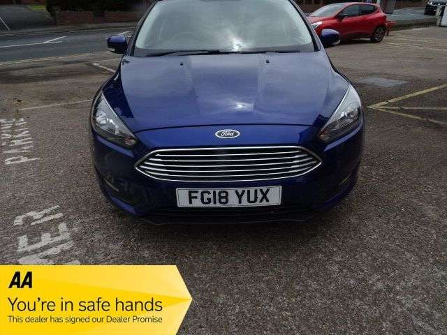 A 2018 FORD FOCUS 1.0T EcoBoost Zetec Edition Hatchback 5dr Petrol Manual Euro 6 (s/s) (125 p A 2018 FORD FOCUS 1.0T EcoBoost Zetec Edition Hatchback 5dr Petrol Manual Euro 6 (s/s) (125 p