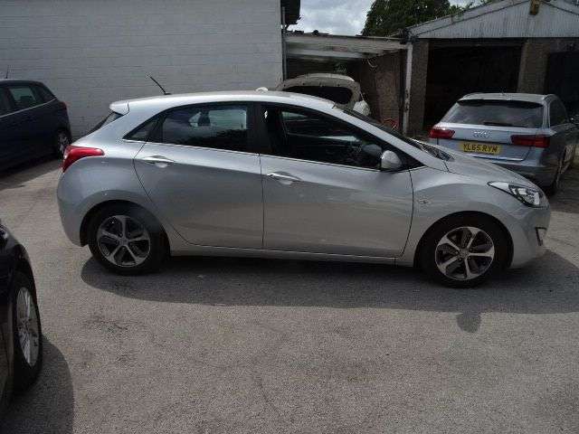 2016 HYUNDAI I30 2016 HYUNDAI I30